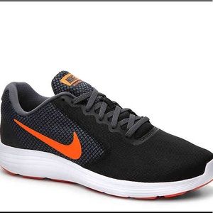 Men’s Nike Revolution 3